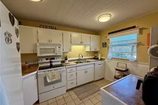 7079 Cedarhurst Dr, Fort Myers, FL 33919 - Photo 5