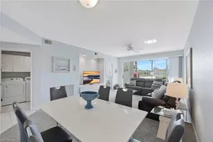 186 Gabriel Cir, Naples, FL 34104 - Photo 15