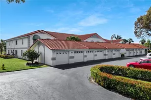 186 Gabriel Cir, Naples, FL 34104 - Photo 3