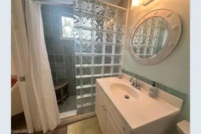 1503 Ruby Lake Pt, Naples, FL 34114 - Photo 29