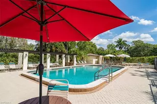 1025 Pine Isle Ln, Naples, FL 34112 - Photo 5