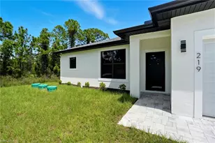 219 Ogden Ave S, Lehigh Acres, FL 33974 - Photo 3