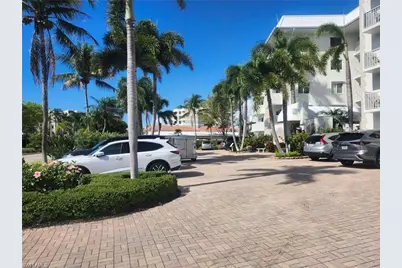 3000 Gulf Shore Blvd N #113, Naples, FL 34103 - Photo 27