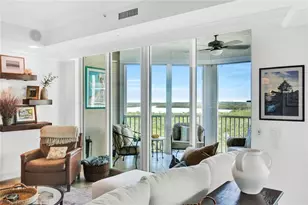 295 Grande Way, Naples, FL 34110 - Photo 5