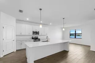 19100 Hanley Blvd, Estero, FL 33928 - Photo 5