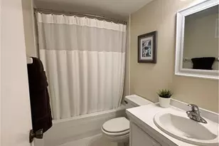 555 Park Shore Dr, Naples, FL 34103 - Photo 27