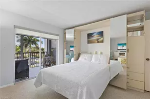 555 Park Shore Dr, Naples, FL 34103 - Photo 13
