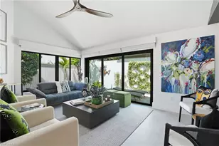 539 Bay Villas Ln, Naples, FL 34108 - Photo 9