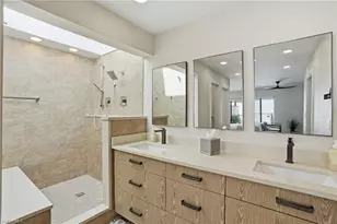 539 Bay Villas Ln, Naples, FL 34108 - Photo 25