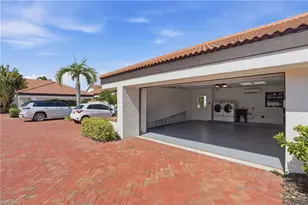 539 Bay Villas Ln, Naples, FL 34108 - Photo 43