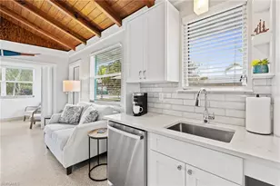 2134 Palm St, Naples, FL 34119 - Photo 11