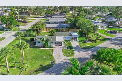 2134 Palm St, Naples, FL 34119 - Photo 25