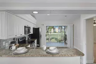 267 Quail Forest Blvd, Naples, FL 34105 - Photo 7