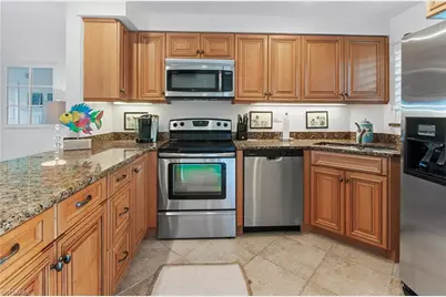29 High Point Cir E #106, Naples, FL 34103 - Photo 13