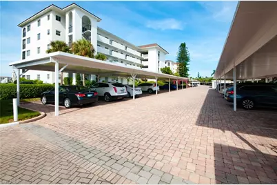 29 High Point Cir E #106, Naples, FL 34103 - Photo 3