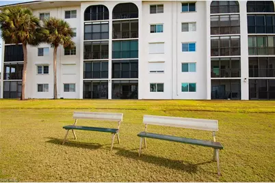 29 High Point Cir E #106, Naples, FL 34103 - Photo 23