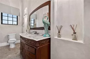 628 Venezia Grande Dr, Naples, FL 34119 - Photo 19