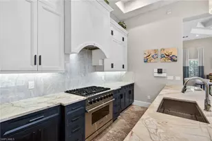 628 Venezia Grande Dr, Naples, FL 34119 - Photo 15