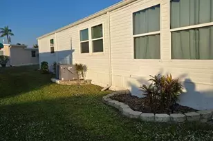 114 Elise Dr, Fort Myers, FL 33908 - Photo 43