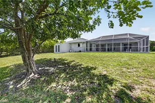 18189 Sandy Pines Cir, North Fort Myers, FL 33917 - Photo 7