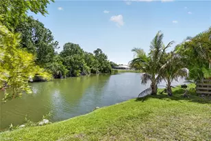 18189 Sandy Pines Cir, North Fort Myers, FL 33917 - Photo 3