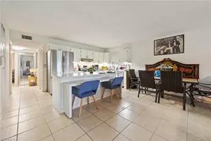 4300 Gulfstream Dr, Naples, FL 34112 - Photo 7