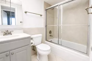 225 Turtle Lake Ct, Naples, FL 34105 - Photo 13