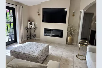 1156 Oakes Blvd, Naples, FL 34119 - Photo 7
