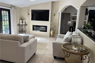 1156 Oakes Blvd, Naples, FL 34119 - Photo 3