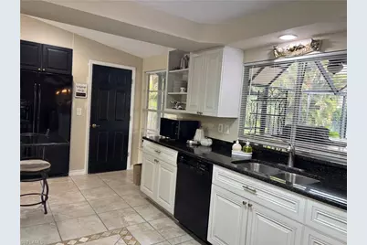 1156 Oakes Blvd, Naples, FL 34119 - Photo 11