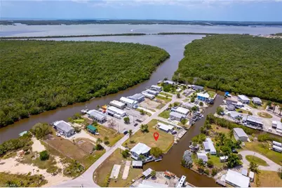 88 W Flamingo Dr, Other, FL 34141 - Photo 9