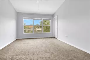 937 Hampton Cir, Naples, FL 34105 - Photo 15