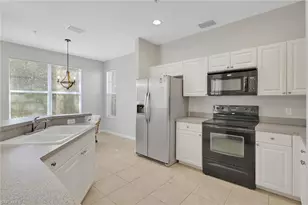 7844 Clemson St, Naples, FL 34104 - Photo 9
