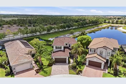 4220 Amelia Way, Naples, FL 34119 - Photo 3
