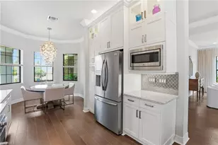 4220 Amelia Wy, Naples, FL 34119 - Photo 13