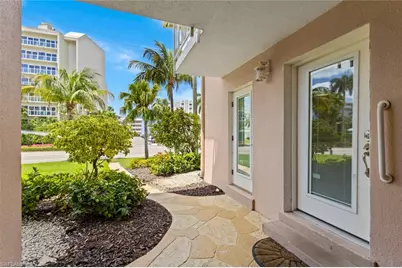 1910 Gulf Shore Blvd N #104, Naples, FL 34102 - Photo 3