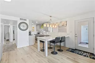 1910 Gulf Shore Blvd N, Naples, FL 34102 - Photo 5