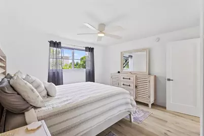 1910 Gulf Shore Blvd N #104, Naples, FL 34102 - Photo 15