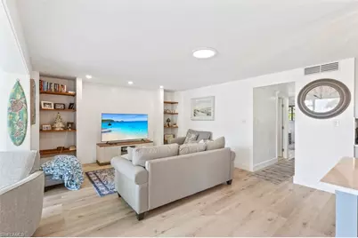 1910 Gulf Shore Blvd N #104, Naples, FL 34102 - Photo 9