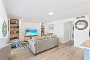 1910 Gulf Shore Blvd N, Naples, FL 34102 - Photo 9