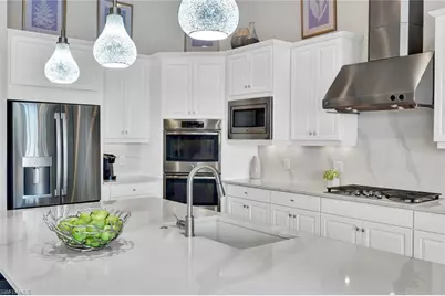8675 Amour Ct, Naples, FL 34119 - Photo 11