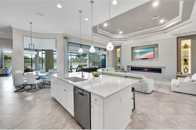 8675 Amour Ct, Naples, FL 34119 - Photo 13