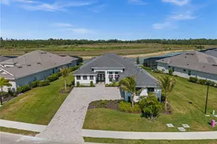 17351 Blue Sapphire Dr, Fort Myers, FL 33913 - Photo 3