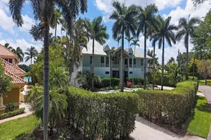 4253 Cutlass Ln, Naples, FL 34102 - Photo 11