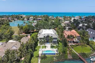 4253 Cutlass Ln, Naples, FL 34102 - Photo 17