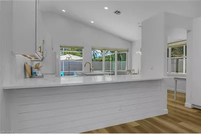 120 Livermore Ln, Naples, FL 34119 - Photo 9