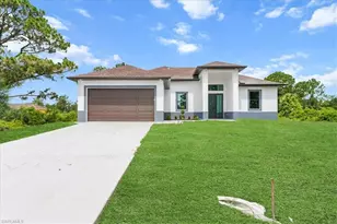 1033 Plymouth St E, Lehigh Acres, FL 33974 - Photo 3