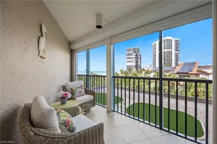 4651 Gulf Shore Blvd N, Naples, FL 34103 - Photo 7