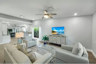 630 109th Ave N, Naples, FL 34108 - Photo 3