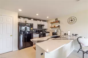 1607 NE 35th Ln, Cape Coral, FL 33909 - Photo 7